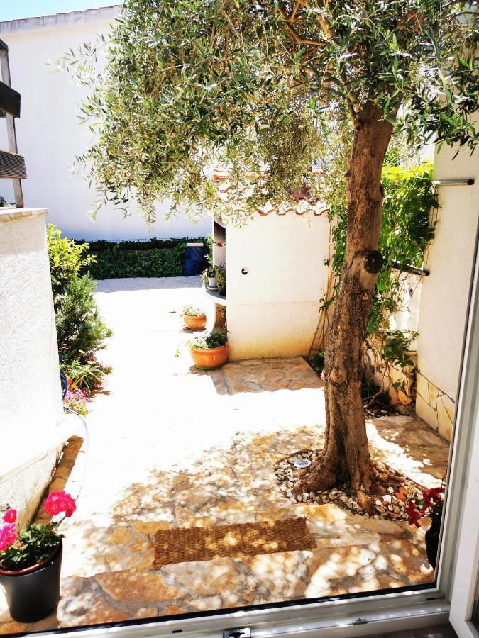 Apartment4Two - Studioapartment Vir Εξωτερικό φωτογραφία