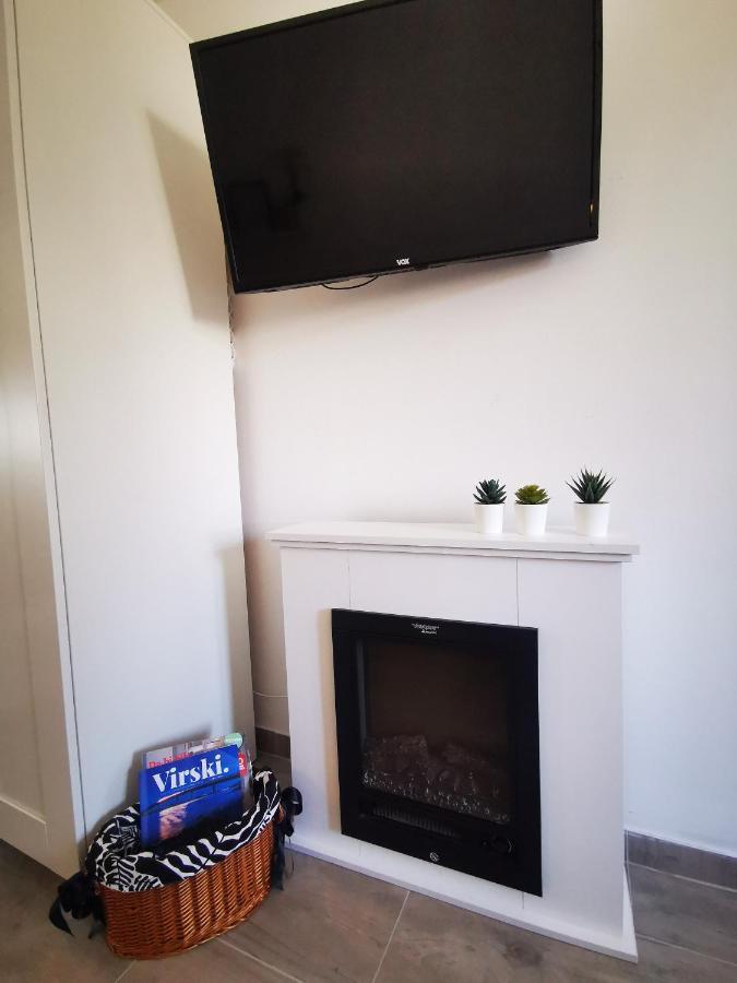 Apartment4Two - Studioapartment Vir Εξωτερικό φωτογραφία